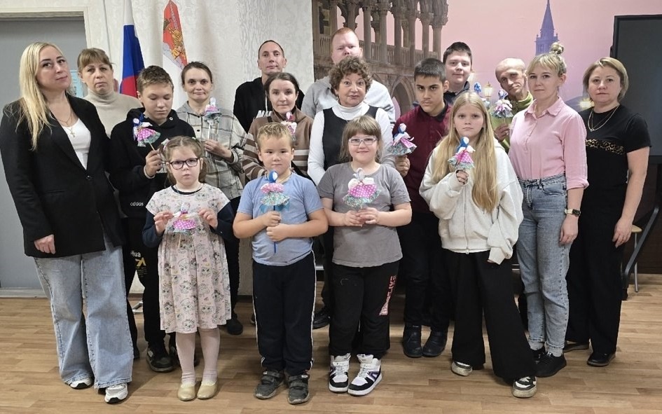 Мастер-классе по созданию традиционной русской куколки «Хороводница».