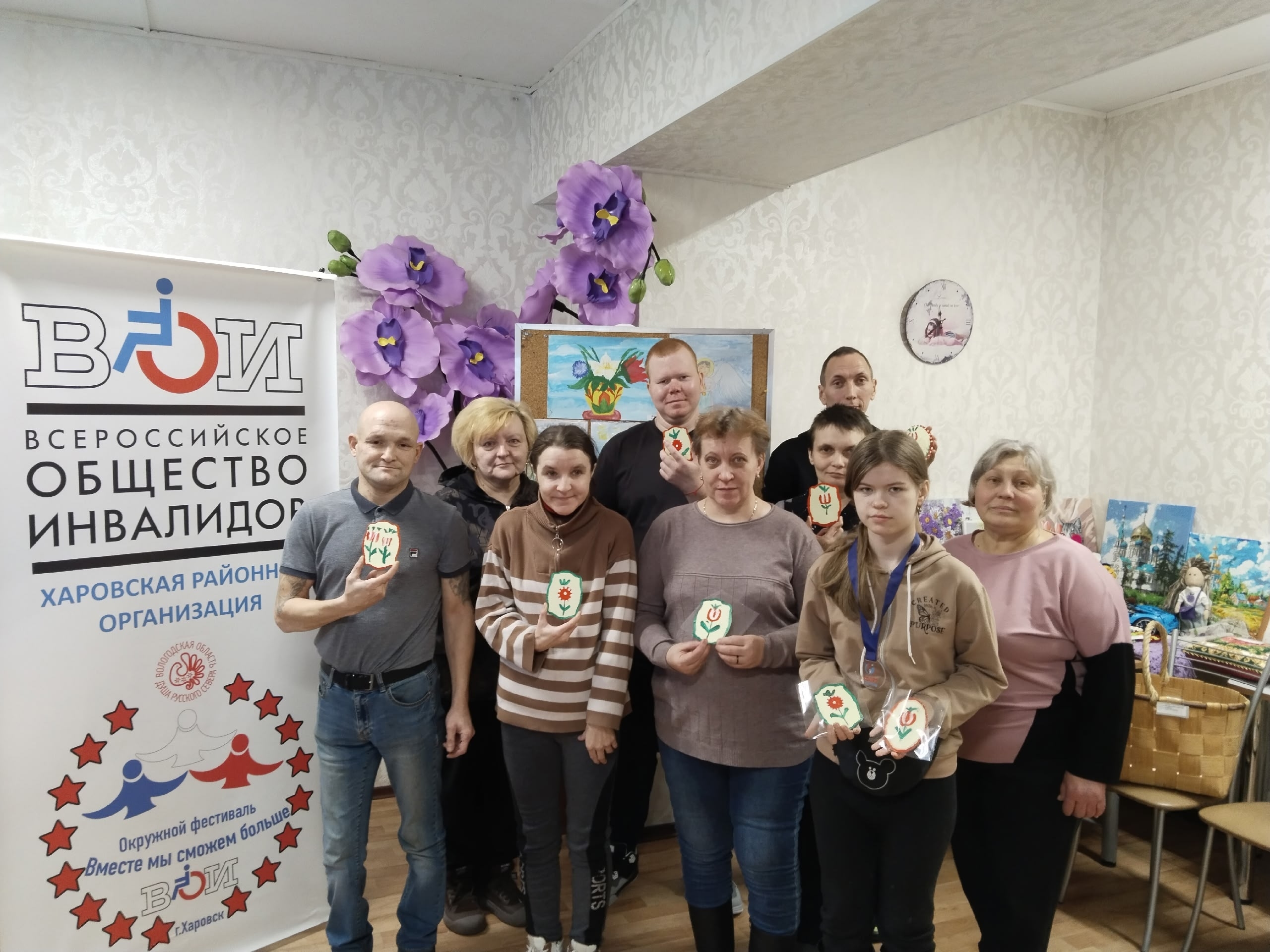 В Комплексном центре прошёл увлекательный мастер-класс по свободно-кистевой росписи